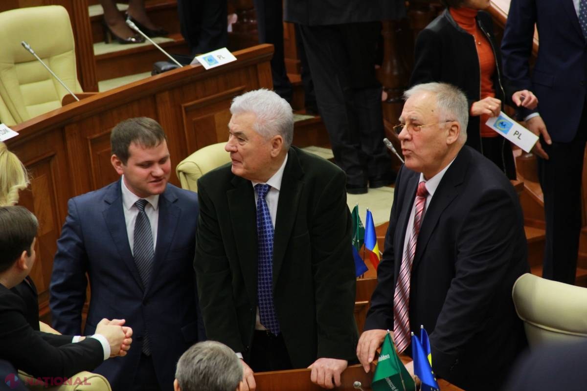 „FISURI” între negociatori: „Oare ce CADOURI va mai cere Diacov?”