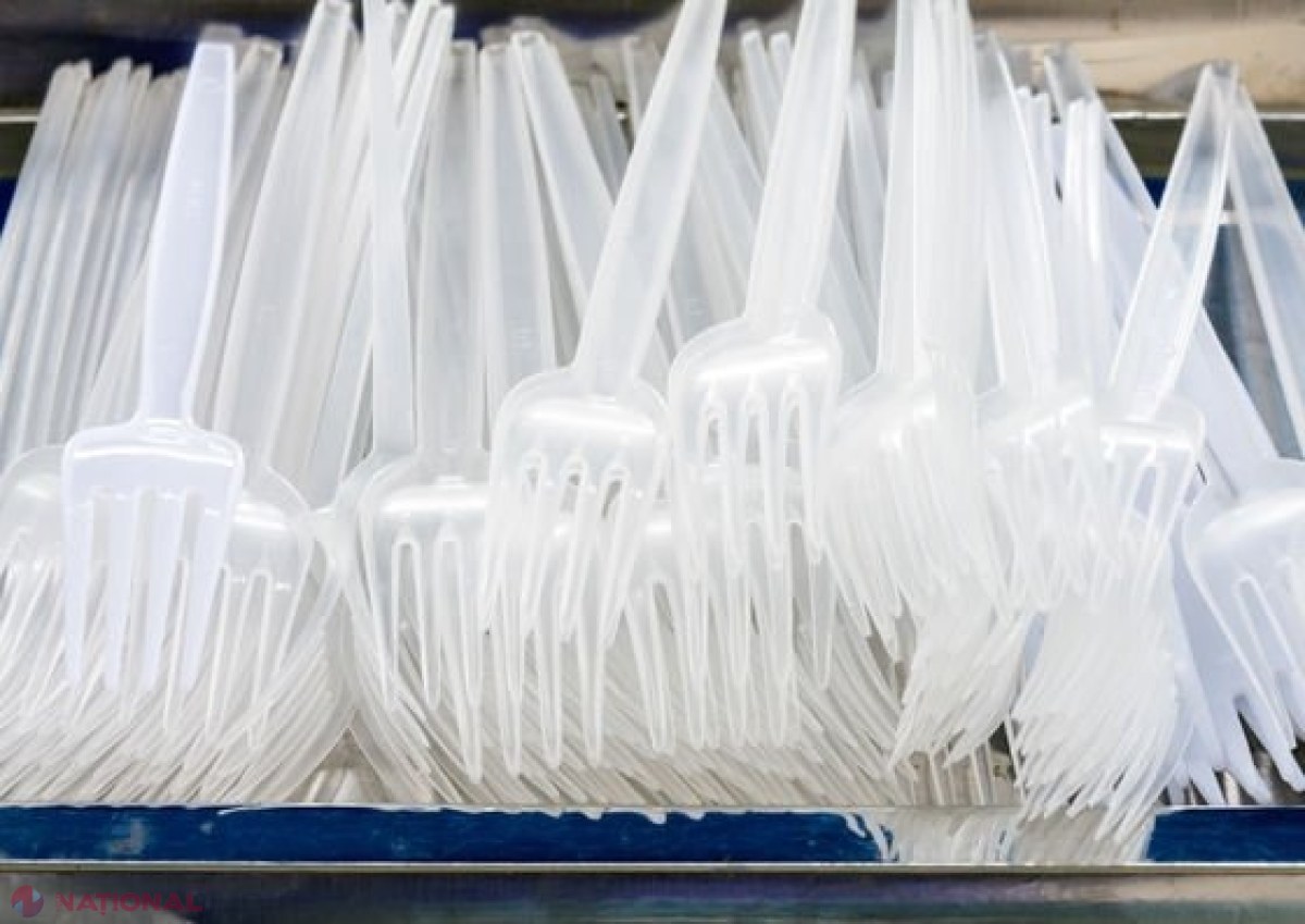Parlamentul European a aprobat interzicerea obiectelor de unică folosinţă din plastic