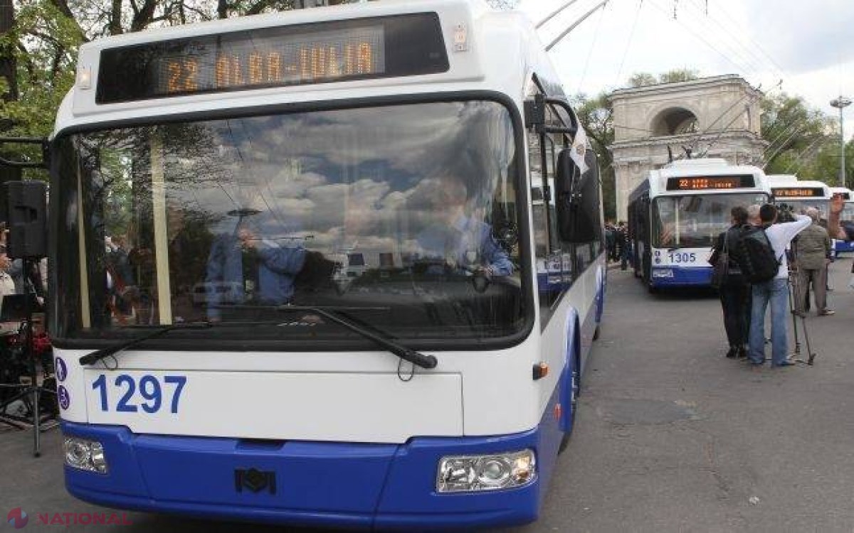 ATENȚIE // Cum circulă transportul public după ce protestatarii au BLOCAT bulevardul Ștefan cel Mare