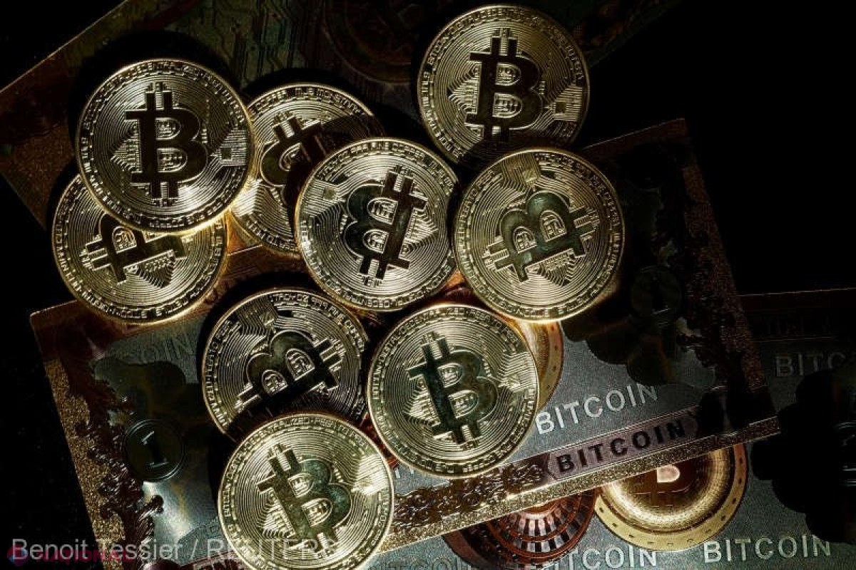 Bitcoin a trecut de 75 000 de dolari, propulsat de eventualitatea unei victorii a lui Trump