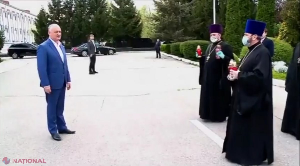 VIDEO // Igor Dodon, mai presus de lege? Acesta îi asigură pe preoţi că NU vor fi amendaţi, chiar dacă vor încălca restricţiile impuse de CSE: 