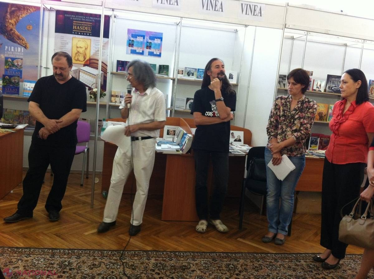LANSARE // Poezia de după critică