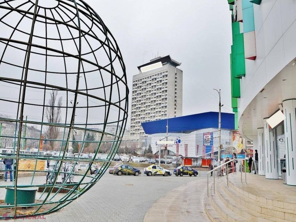 VIDEO // BĂTAIE într-un local din Chișinău: Un tânăr de 19 ani a ajuns cu fractură de mandibulă la spital. Agresorul, reținut