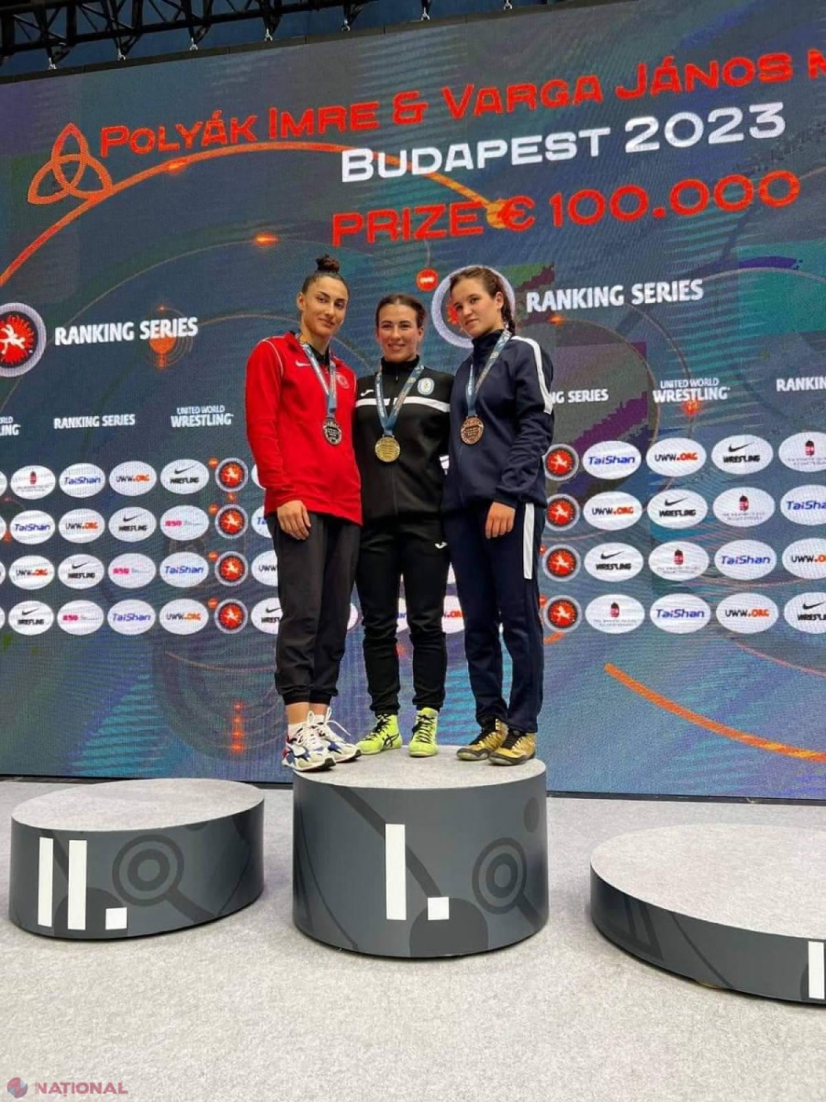 FOTO // Irina Rângaci și Victor Ciobanu aduc de la Budapesta două MEDALII de aur și bronz. Luptătorii noștri au avut dueluri SPECTACULOASE