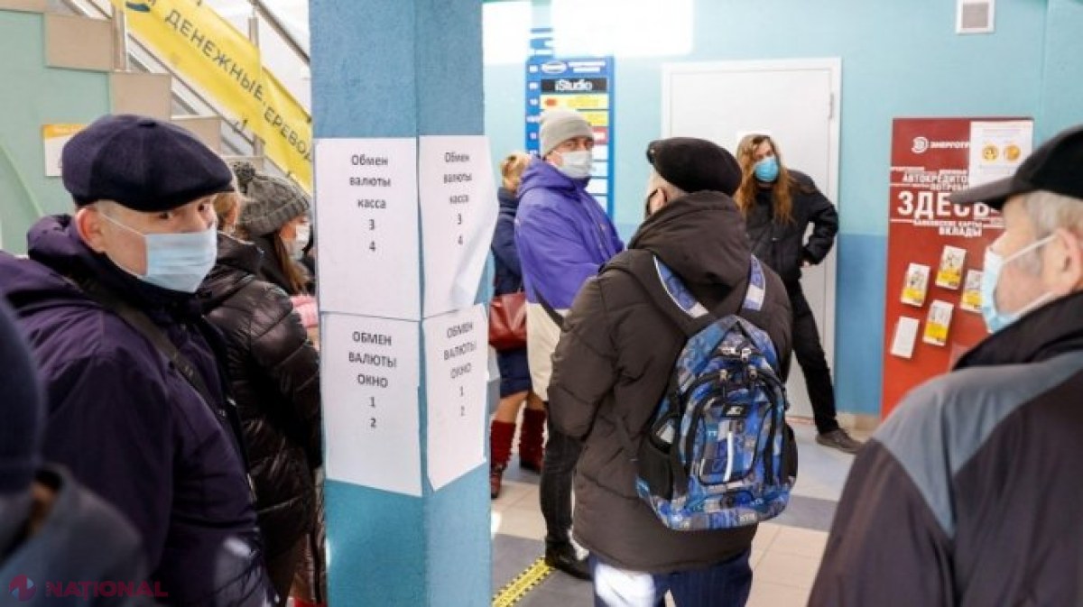 Rubla rusească se prăbușește. A scăzut cu 30% după ce Occidentul a anunțat noile sancțiuni