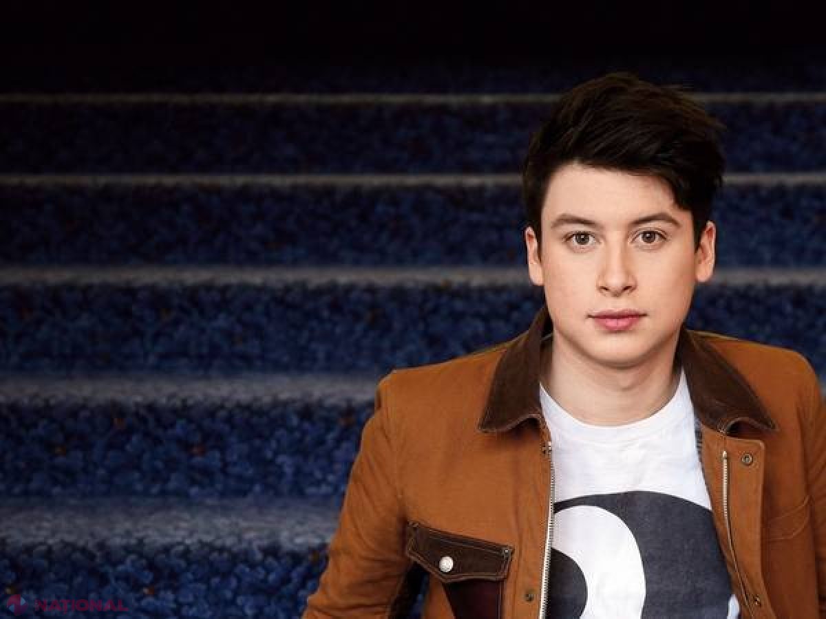 Cine este puştiul de 17 ani care a „păcălit” Yahoo! cu 30 de milioane de dolari 