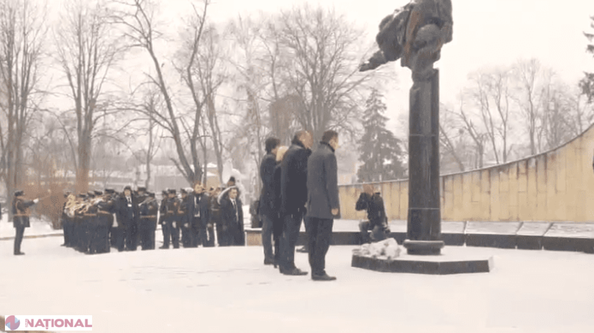 VIDEO // Președinții parlamentelor din Georgia, Ucraina, Letonia și R. Moldova au depus flori la „Maica Îndurerată”, în memoria ostașilor căzuți la Nistru 