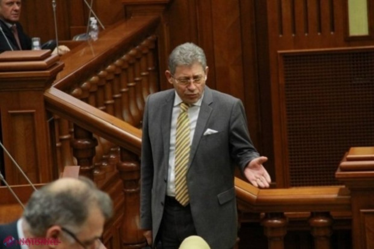 Ghimpu explică de ce partidele de dreapta NU pot ajunge la o înțelegere „pentru DOBORÂREA regimului”: „Fiindcă la mijloc este Țopa”