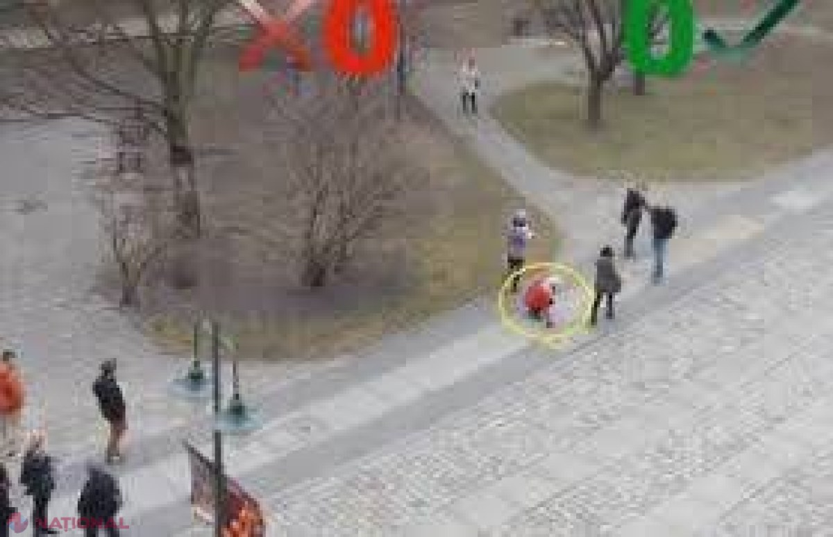 VIDEO // I-ai înapoia unui străin portofelul pierdut pe stradă? Experiment filmat cu camera ascunsă