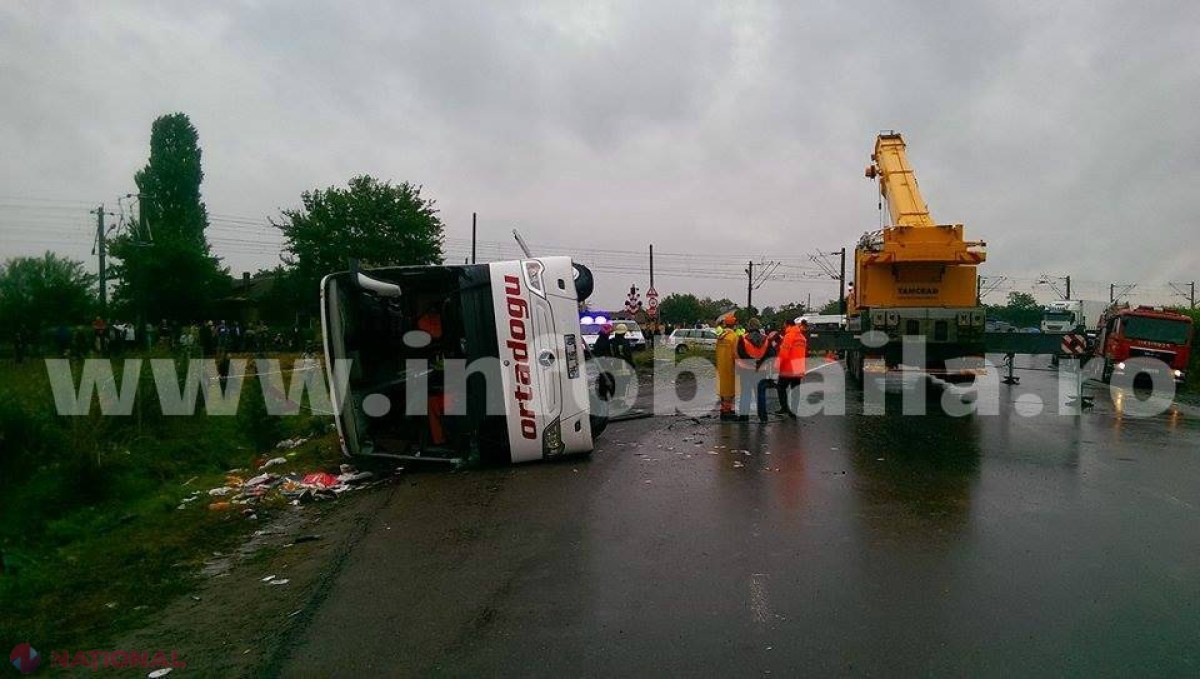 Un autocar de pe cursa Istanbul-București-Chișinău s-a RĂSTURNAT la Brăila. Trei pasageri au decedat