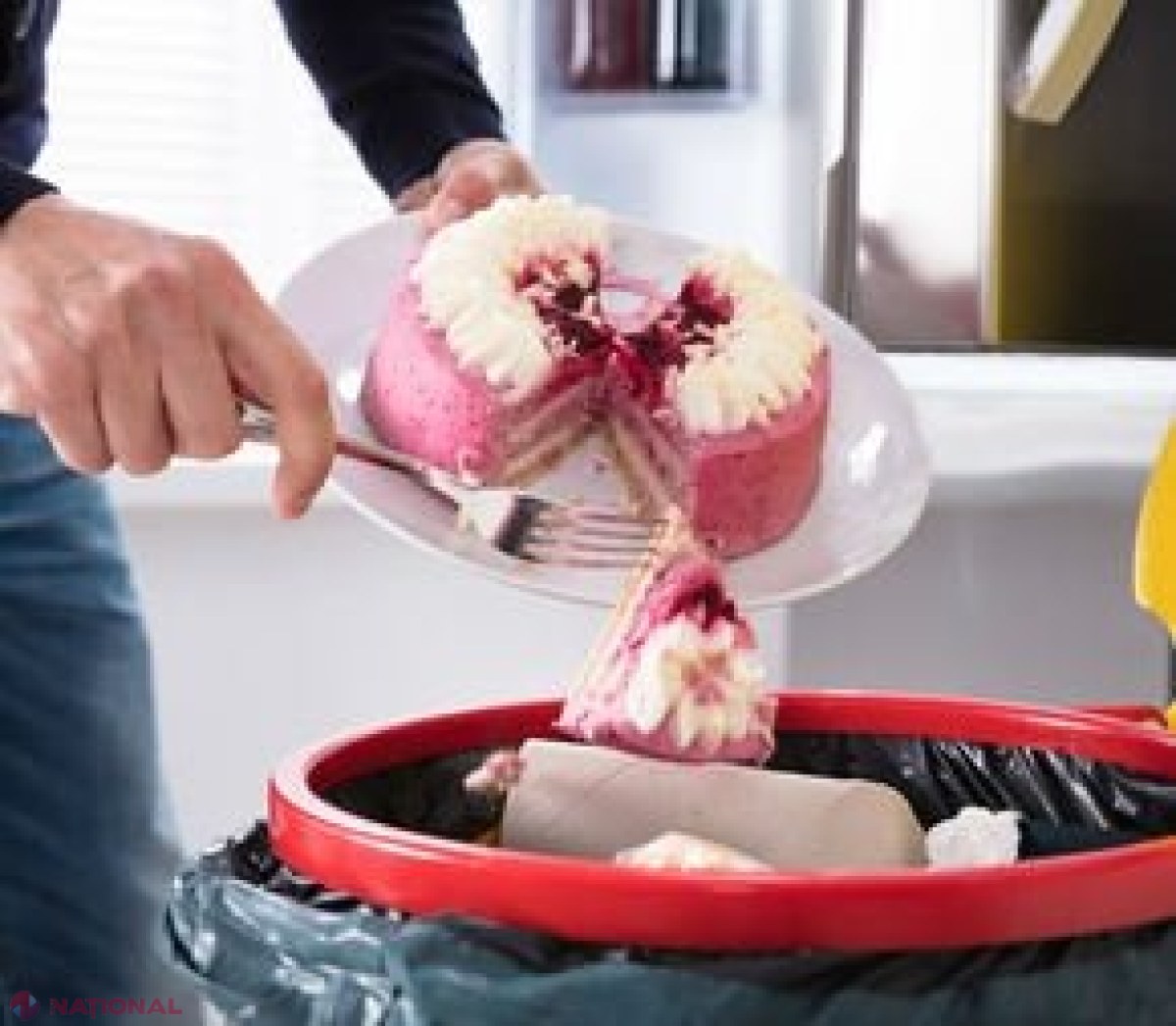 Mâncarea de Sărbători // Cât ţii alimentele în frigider şi cum eviţi RISIPA de mâncare