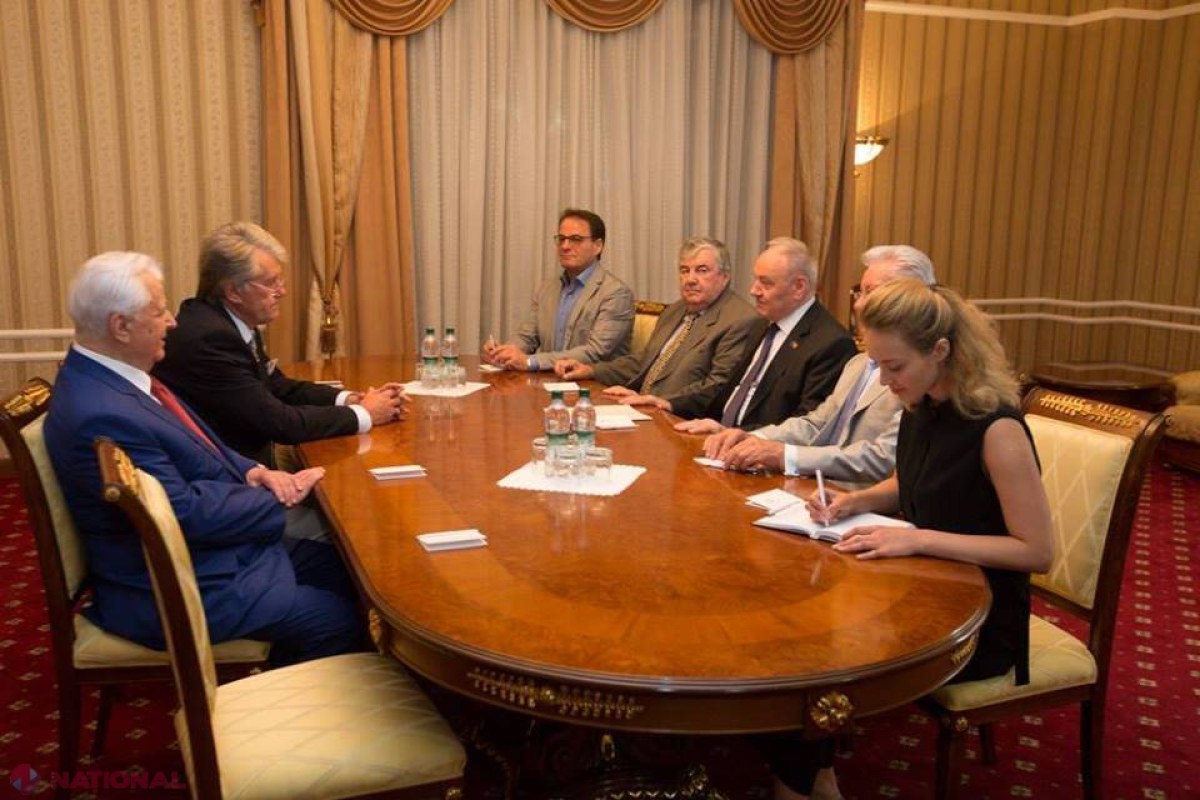 Întâlnire importantă la PREȘEDINȚIE. Patru ex-șefi de state au discutat cu Timofti