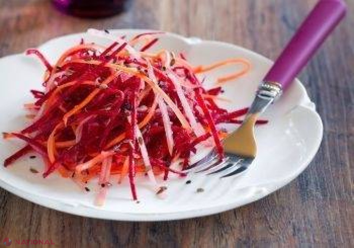 REŢETĂ // Salată de sfeclă şi morcovi cu ghimbir
