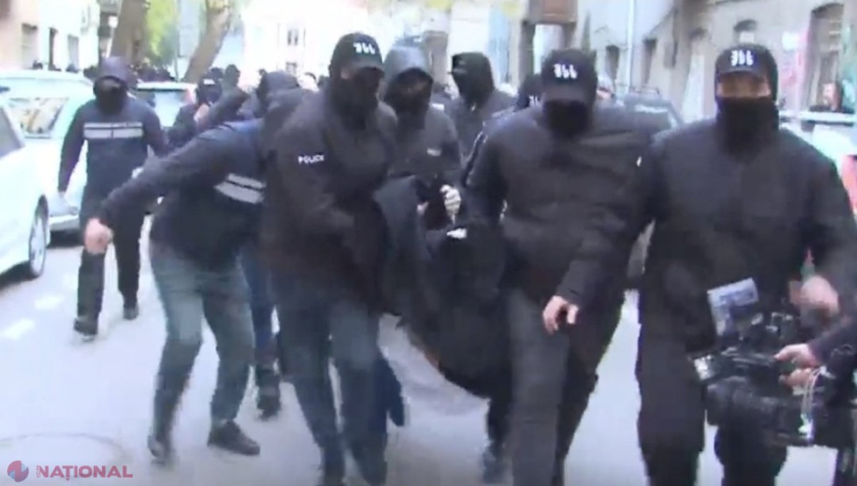 VIDEO // Situație explozivă în Georgia, după ce țara a fost cuprinsă de violențe. ​Poliția a făcut percheziții în birourile partidelor de opoziție și a arestat un lider 