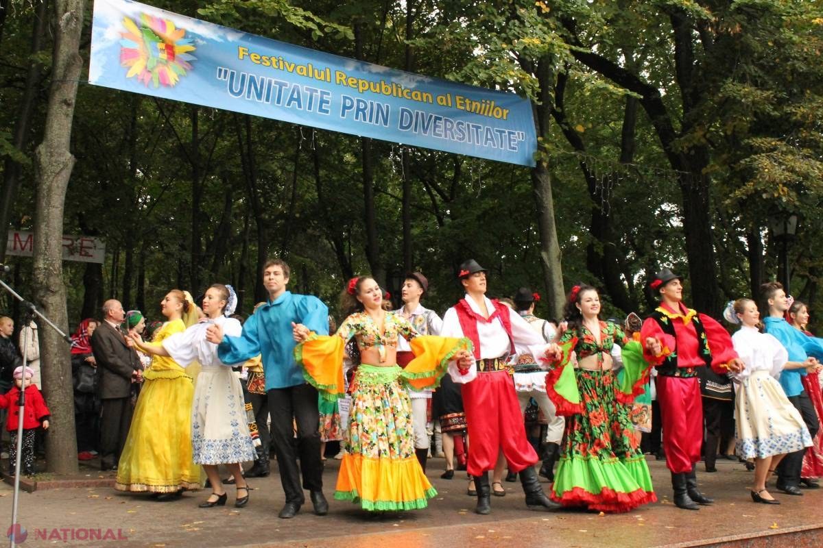 ÎMPUNSĂTURI // Dorin Chirtoacă, la Festivalul Etniilor:  „Parcă suntem înainte de '89