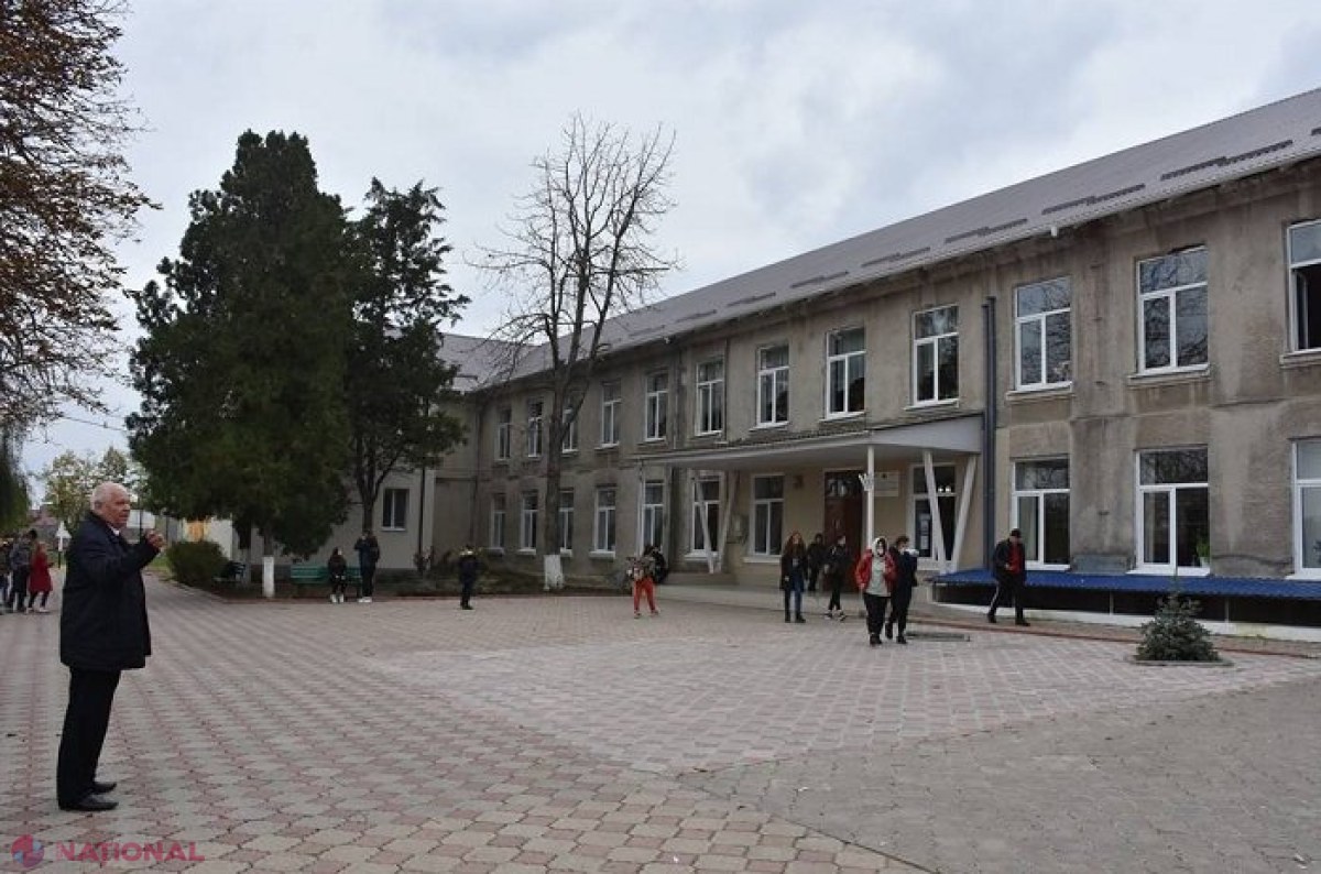 FOTO // Consiliul Județean Ilfov a alocat 1,6 MILIOANE de lei pentru reconstrucția acoperișului de la liceul „Olimp” din Costești, Ialoveni
