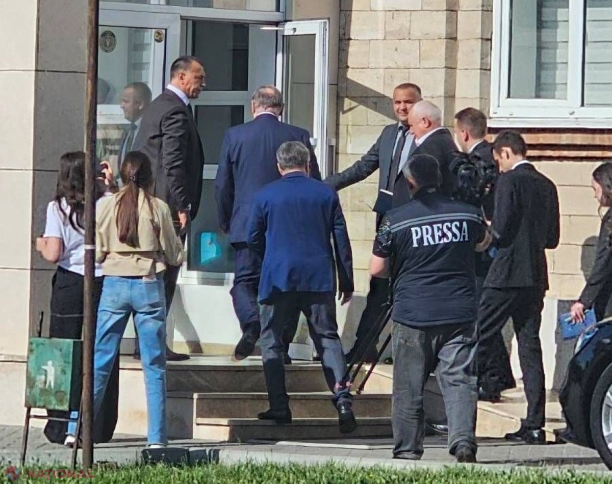 VIDEO // Ambasadorul neacreditat Oleg Ozerov vrea ca Rusia să fie pe picior de egalitate cu România, în timp ce Kremlinul împarte pașapoarte transnistrenilor pentru a-i recruta la război