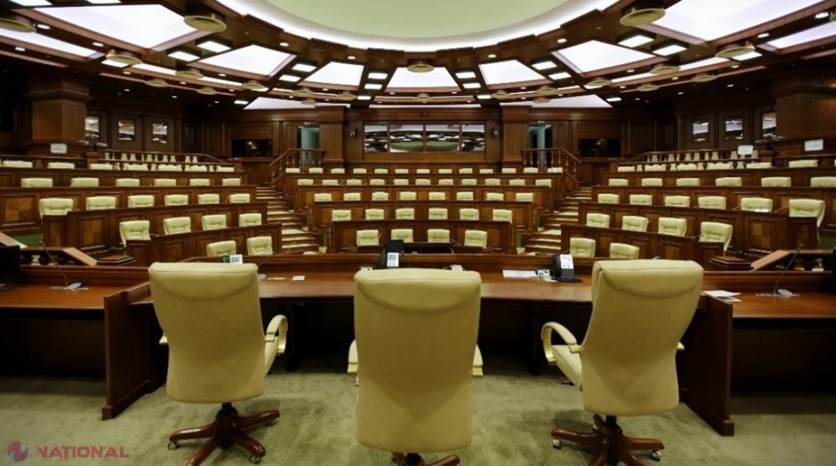 SONDAJ // Patru PARTIDE în următorul Parlament al R. Moldova, dacă duminică ar avea loc alegeri anticipate. PAS revine pe primul loc