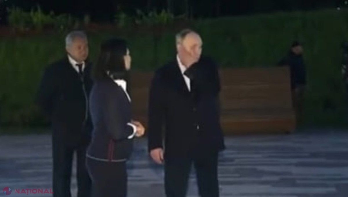 VIDEO // Vladimir Putin, incapabil să-și miște mâna dreaptă. Reacția liderului de la Kremlin când a fost atacat de țânțari