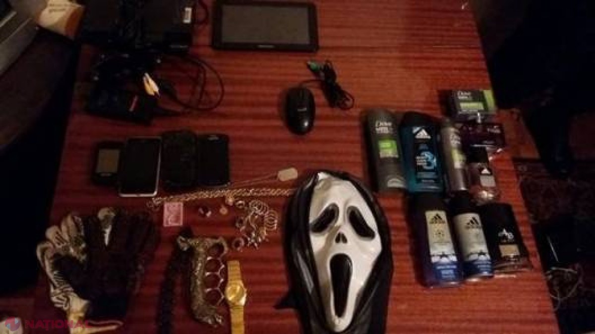Șapte tineri au tăbărât în casa unei femei din raionul Orhei, au bătut-o și i-au furat banii din casă. Cine sunt indivizii