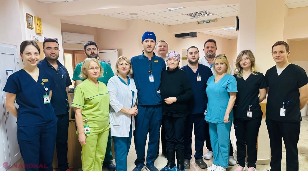 Tumoare gigantă, extirpată de la o femeie de către medicii de la Institutul de Medicină Urgentă
