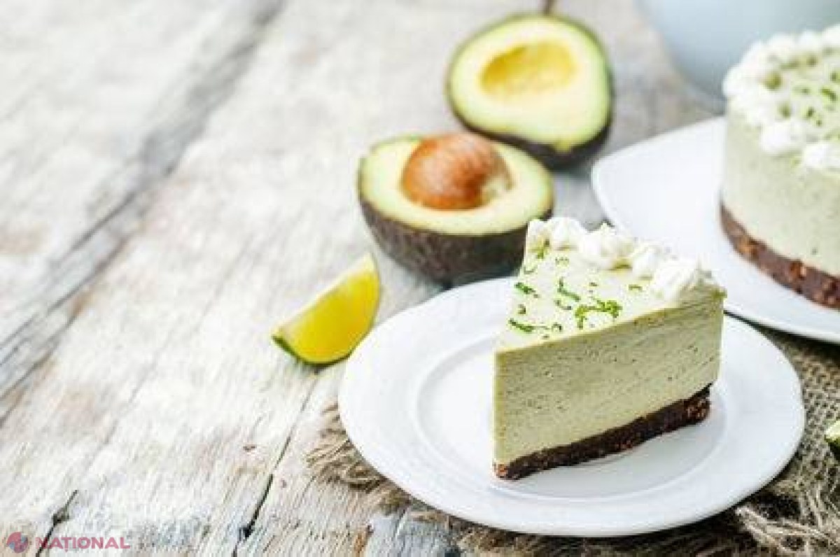 REȚETĂ // Cheesecake fără coacere cu avocado și lime