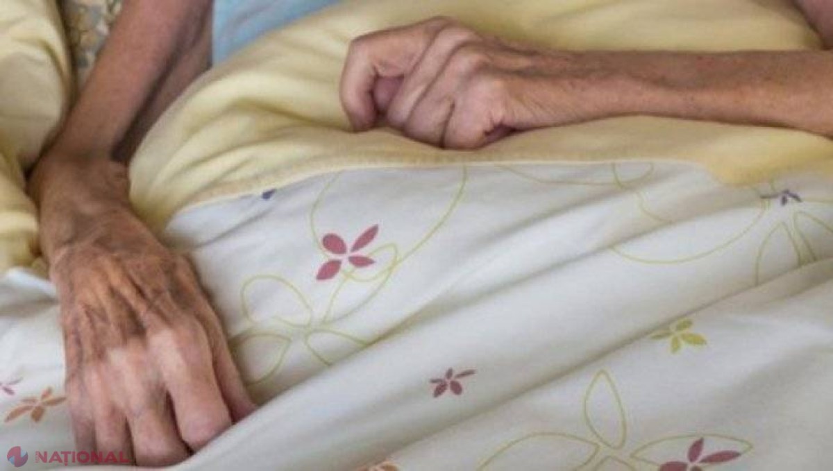 O bătrână din azil, care nu era suportată de nimeni, a murit. Ce au găsit în camera ei e COPLEŞITOR 