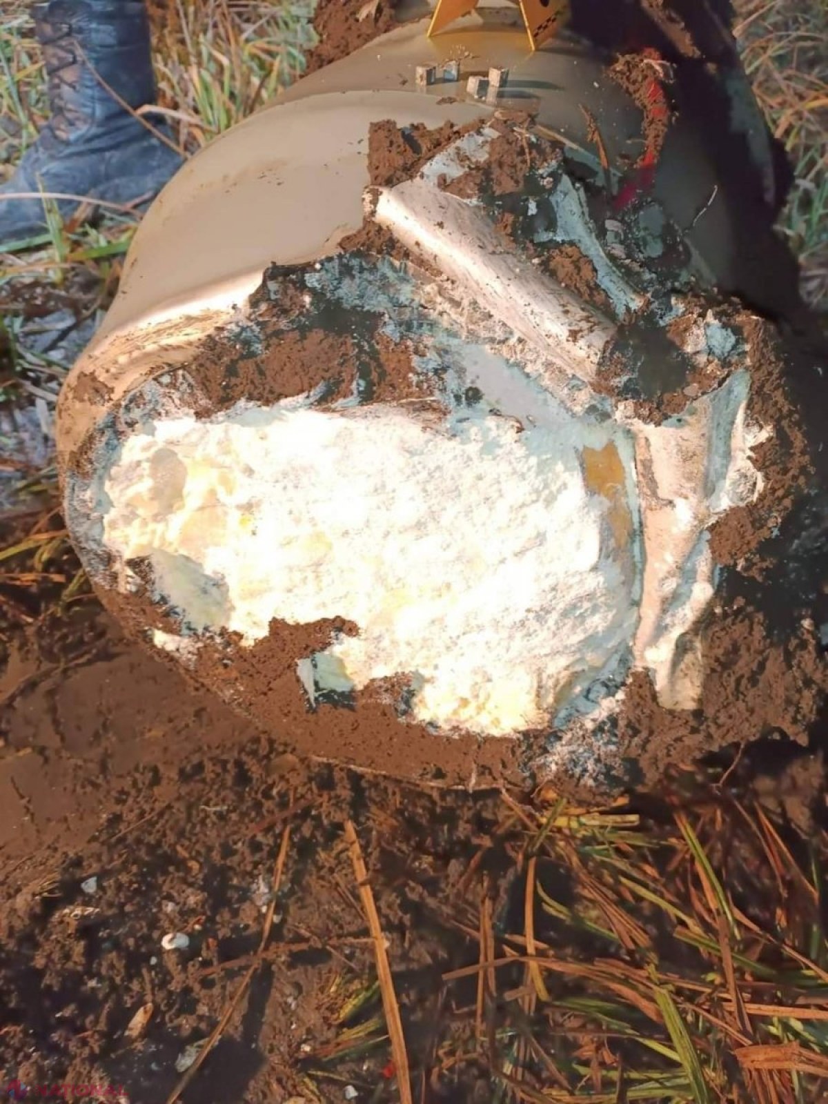 UPDATE // Focos cu 80 kg de EXPLOZIBILI, depistat în resturile de rachetă căzute sâmbătă la Briceni: Oamenii legii îndeamnă cetățenii să nu se apropie de acea zonă. Reacția președintei Maia Sandu 