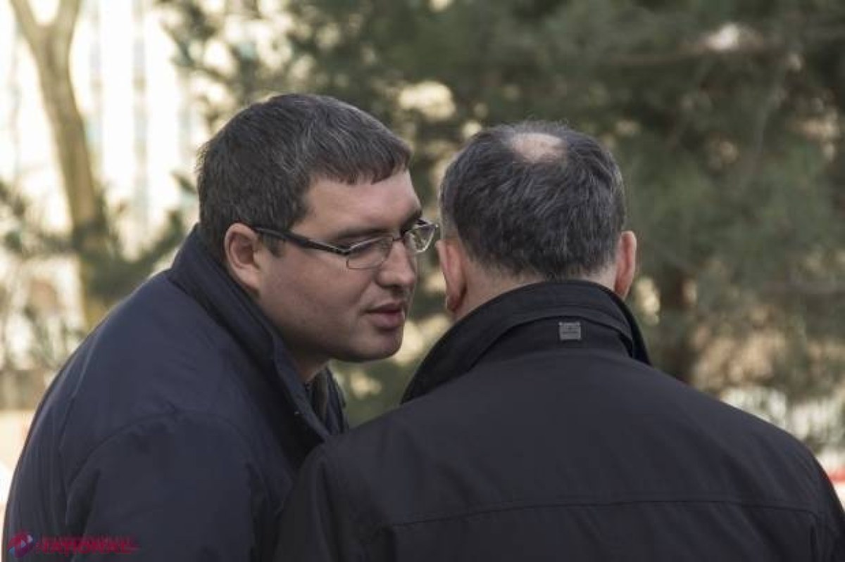 RĂZBOIUL dintre socialiști și Usatîi continuă: „Boicotarea alegerilor prezidențiale, pentru a-l menține la putere pe Plahotniuc”