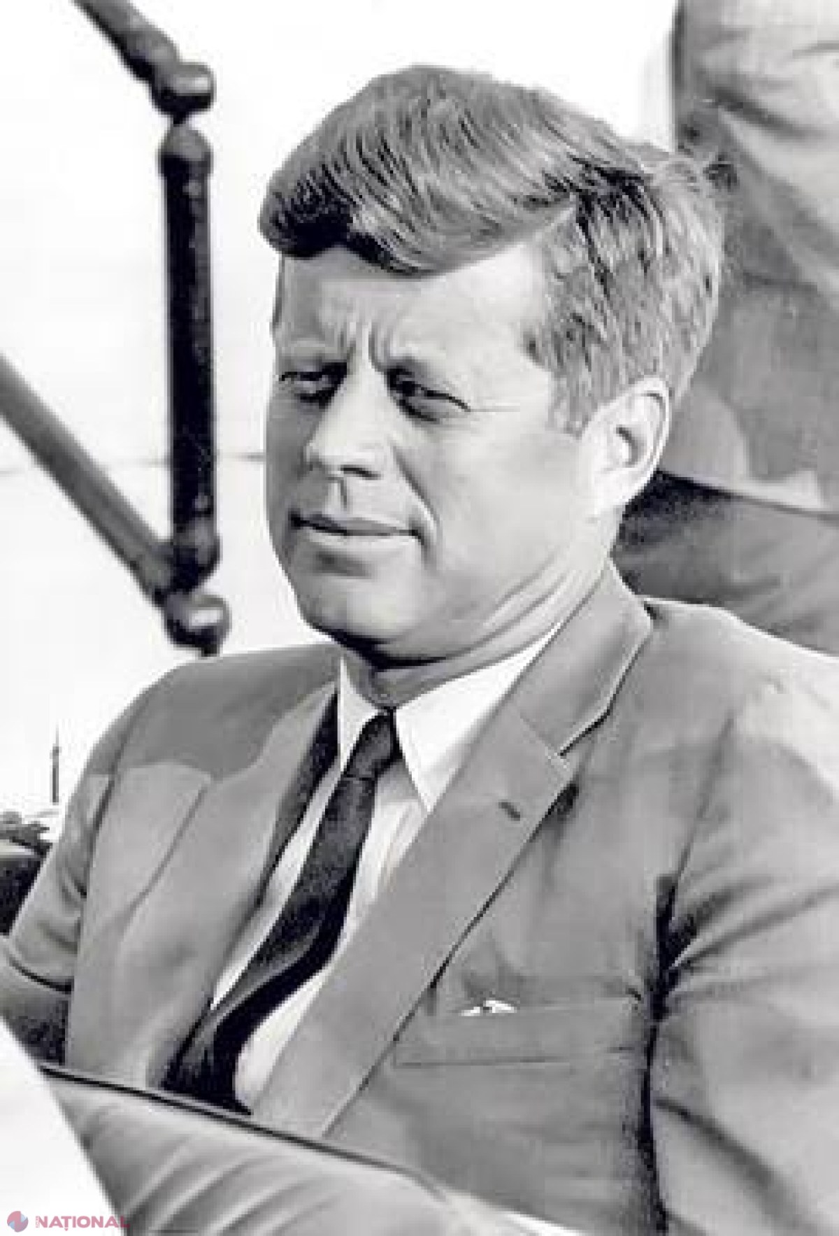Cine l-a împușcat pe Kennedy? Astăzi se împlinesc 52 de ani de la una dintre cele mai şocante întâmplări din istoria SUA  