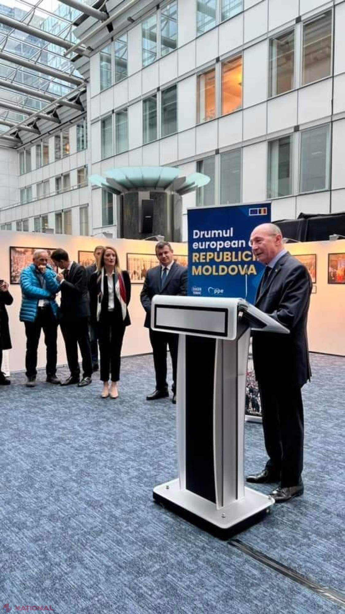 1 Decembrie: Expoziţia fotografică „Drumul european al Republicii Moldova'', inaugurată la sediul Parlamentului European de la Bruxelles