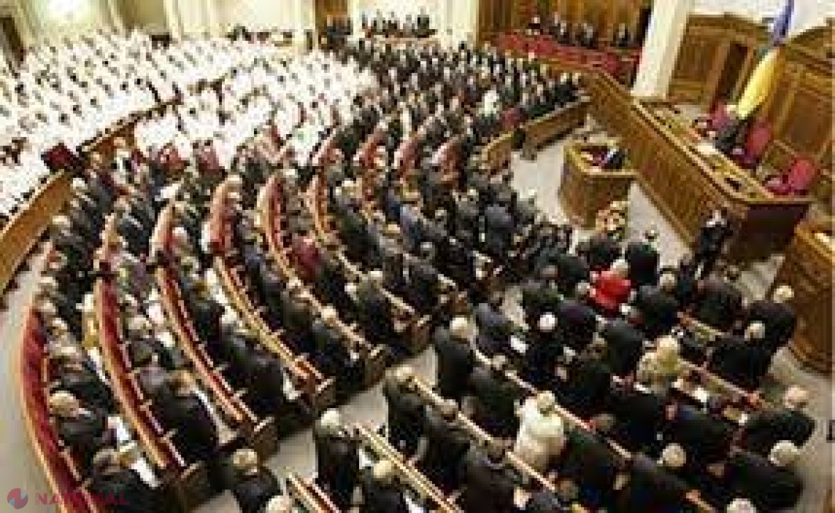 Ianukovici, părăsit de  20 de deputați 