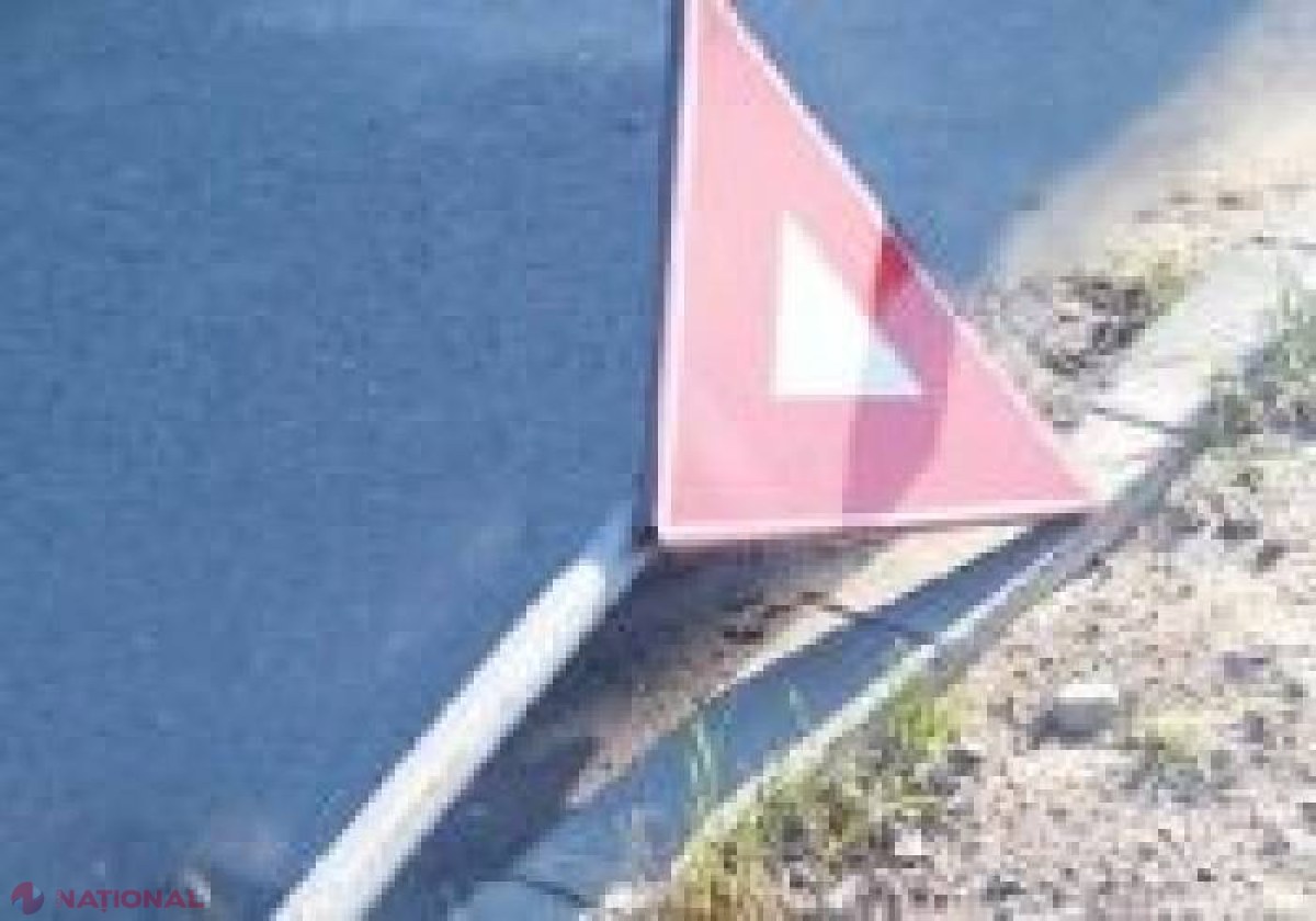 R. Moldova: Barierele metalice de protecție și pilonii pentru indicatoarele rutiere se FURĂ ca în codru