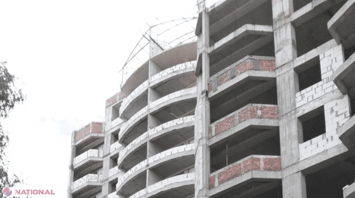 Un bloc locativ este construit în capitală în lipsa vreunei autorizații