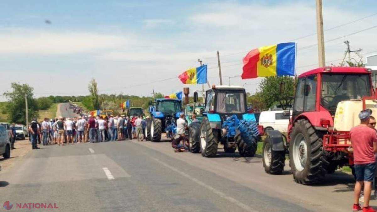 Ion Chicu îi somează pe AGRICULTORI să se liniștească și să asculte doar de Guvern, nu de „politicani”. Cei care vor mai BLOCA traseele vor PLĂTI scump. „Nu permiteți LĂCUSTEI politice să intre în sectorul dvs.”