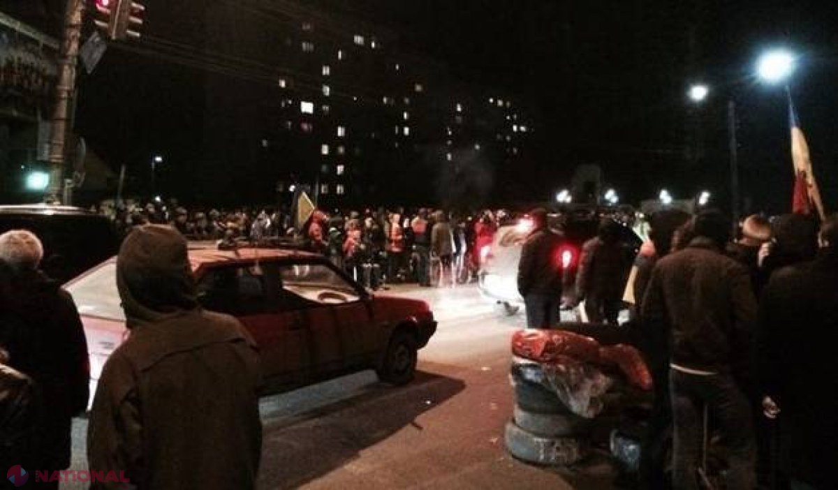 Protestatarii AU BARICADAT traseul spre Aeroportul „Borispol”: „Niciun deputat să nu părăsească Ucraina”