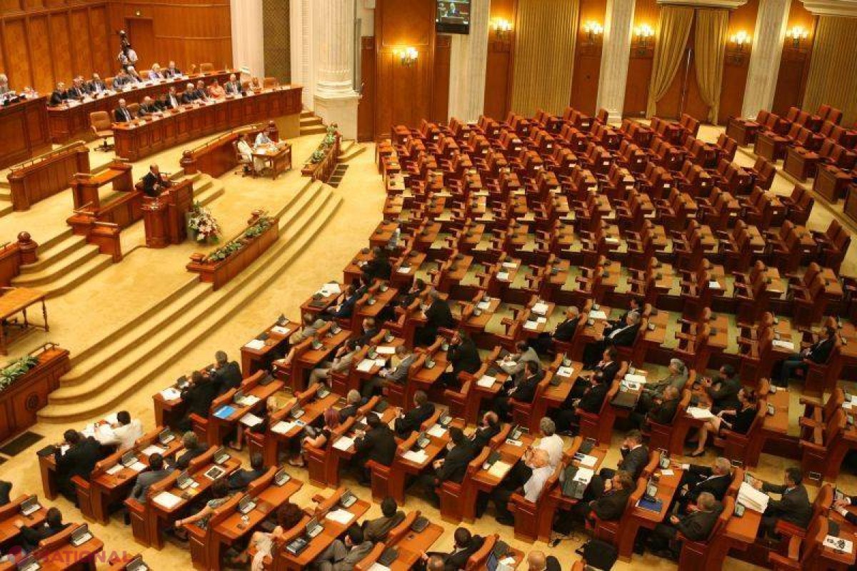 Cât CÂȘTIGĂ în realitate un parlamentar. „Fluturaşul” de salariu prezentat de un deputat :  „Banii şi puterea corup. Banii sunt „ochiul dracului””