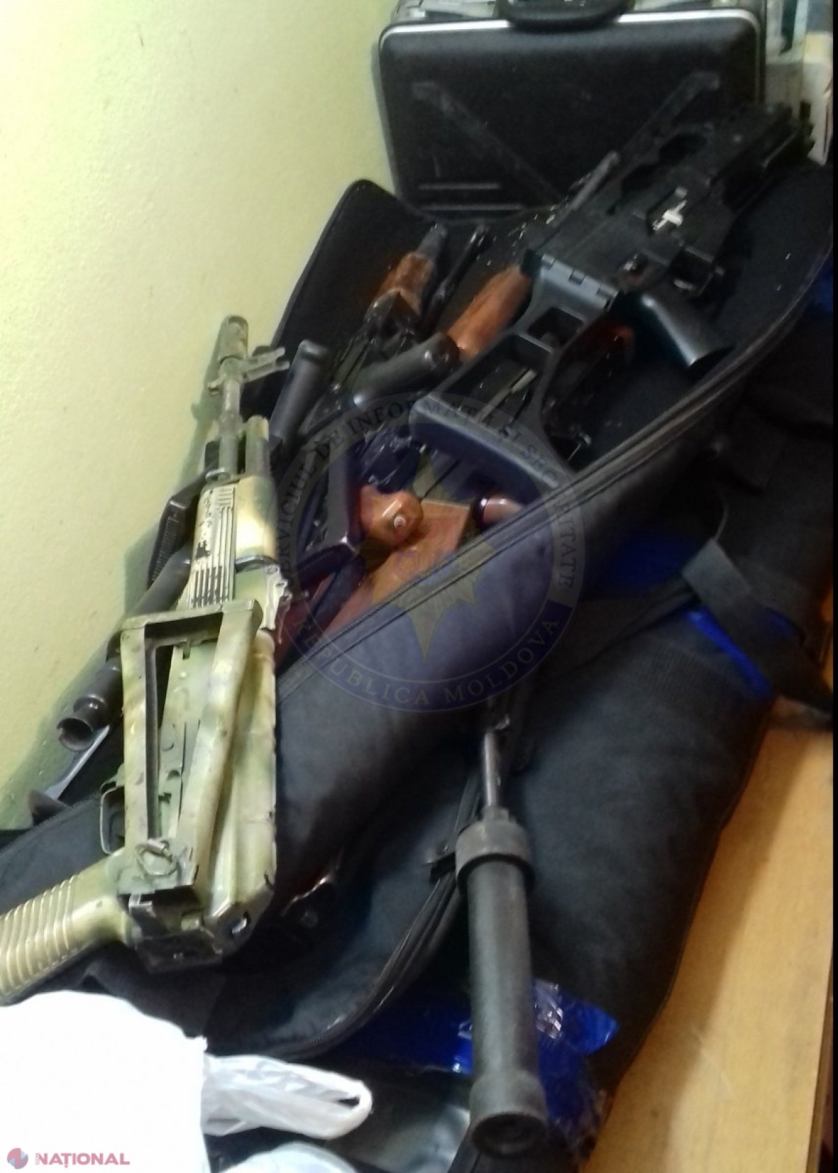 FOTO // Centrul Antiterorist al SIS a destructurat activitatea unei grupări PARAMILITARE ilegale, care ar avea conexiuni cu mercenarii din Donbas