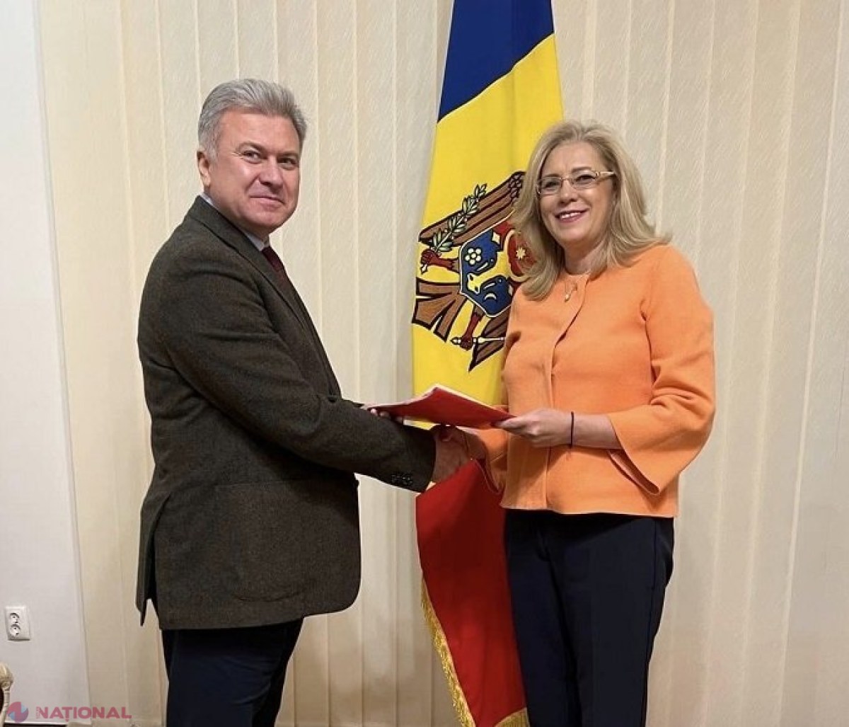 Un europarlamentar român solicită redobândirea cetățeniei R. Moldova: Părinții săi s-au refugiat din Basarabia când a fost ocupată de sovietici