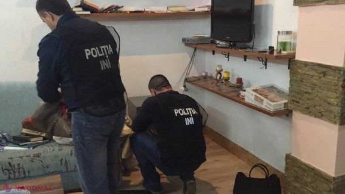 Bordel într-un imobil de lux din centrul Chișinăului. Proxeneții au fost reținuți