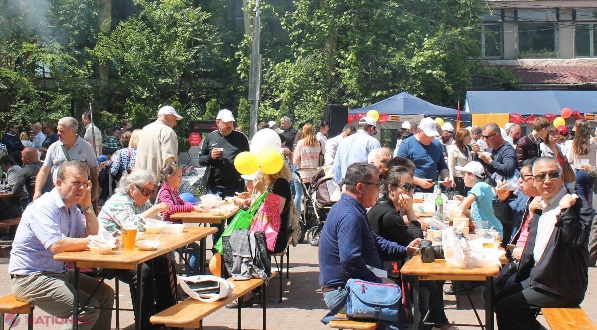 REPORTAJ FOTO // Atmosferă de SĂRBĂTOARE în Orășelul European. Ce DELICII au gustat vizitatorii?