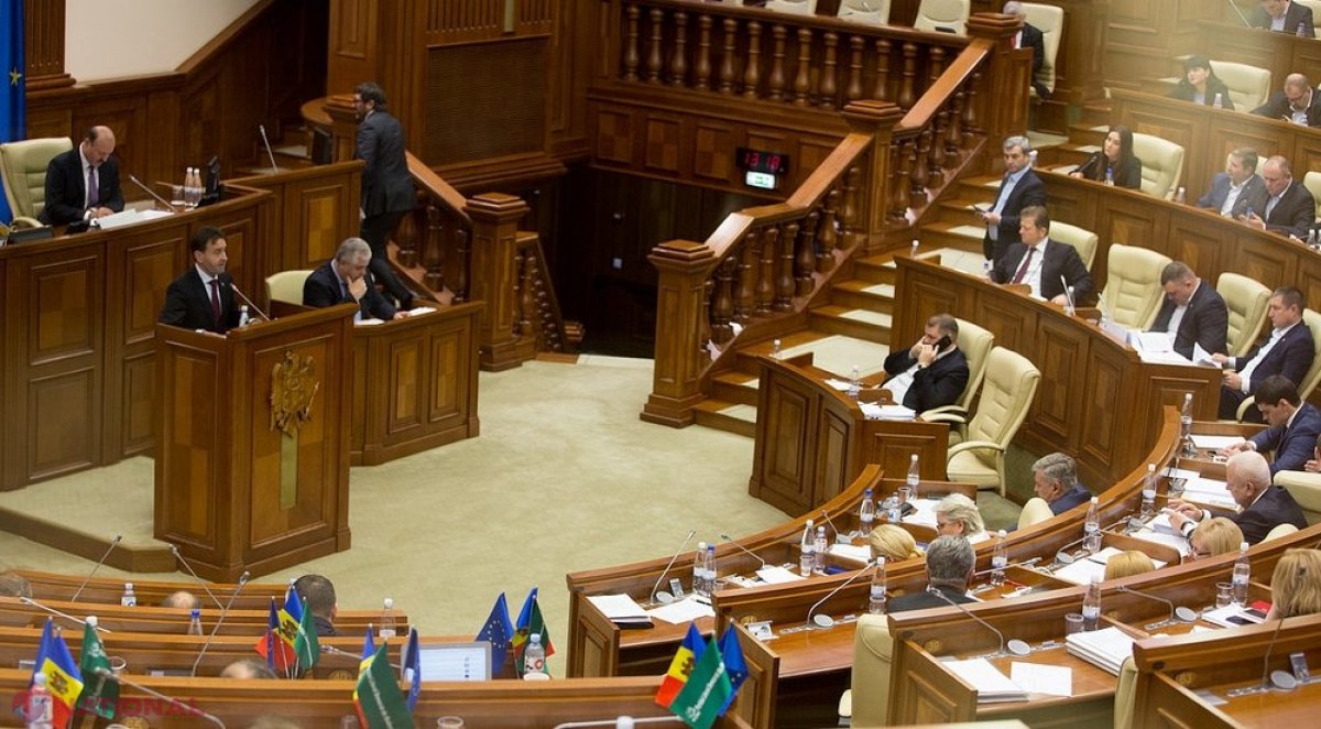 Constituția R. Moldova, MODIFICATĂ cu votul a 71 de deputați 