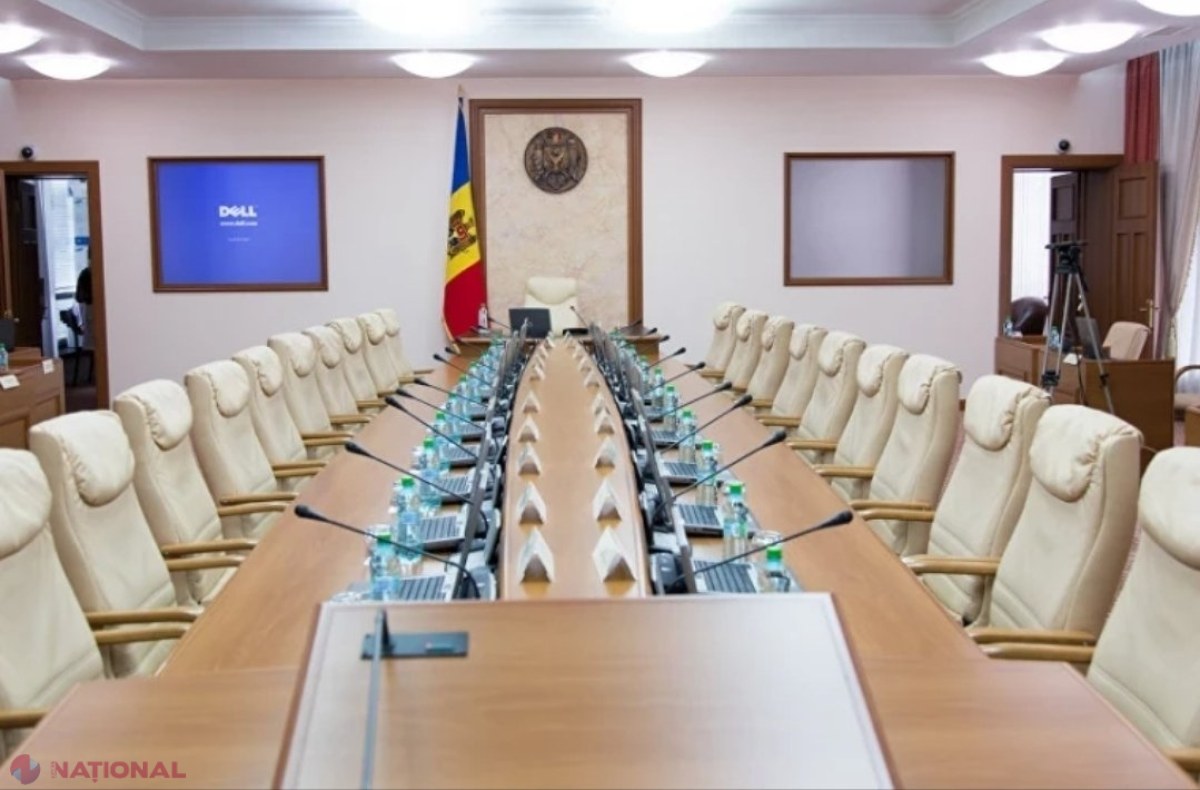 Cine sunt MINIȘTRII din Guvernul Recean care își vor pătra funcțiile în Executivul condus de Alexandru Munteanu ​