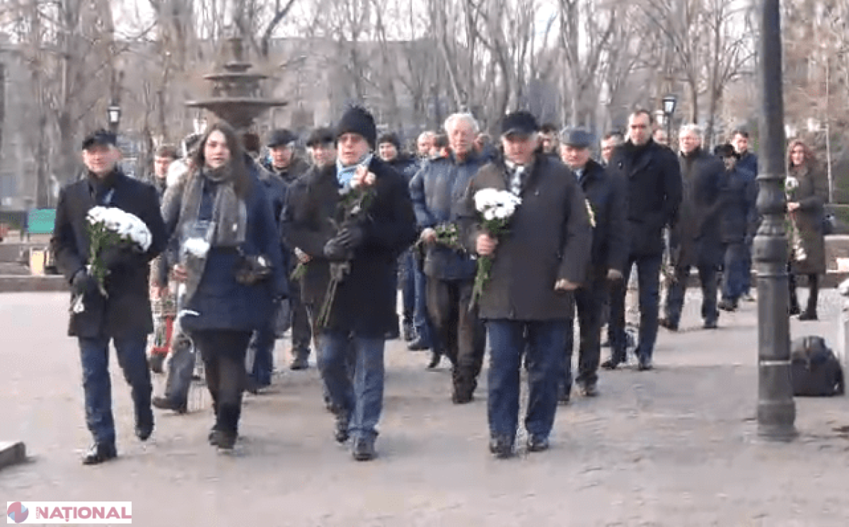 DECLARAȚIE // „Nu poți să spui că vorbești moldovenește, când Eminescu a scris: „Suntem români și punctum!”. De aceea Dodon vine aici pe ascuns” 