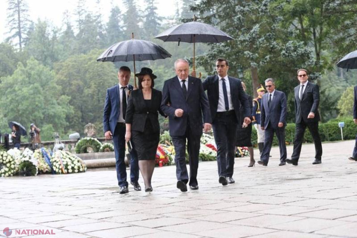 Președintele Timofti și-a luat rămas bun de la Regina Ana a României. Ce mesaj a scris în Cartea de condoleanțe