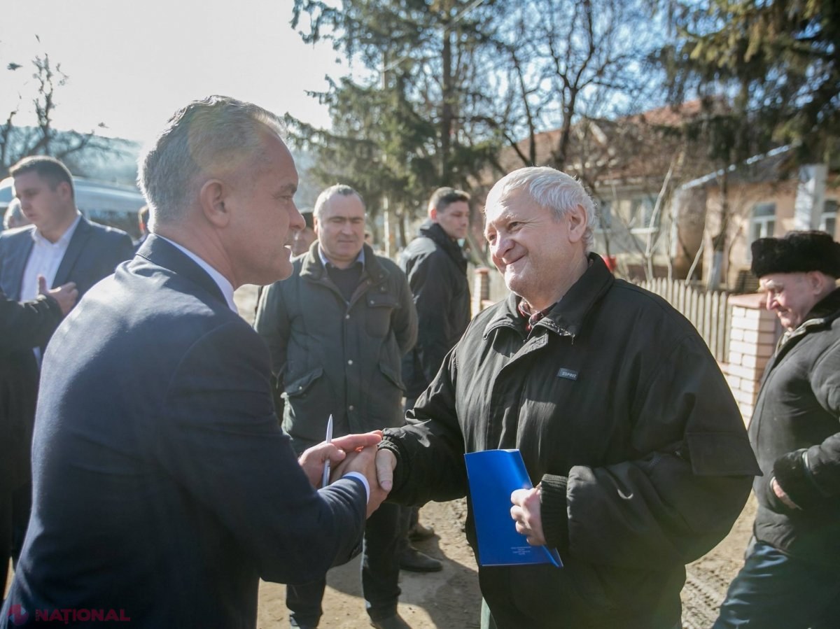 Pensii mai mari pentru 690 de mii de beneficiari. Plahotniuc: „De azi, intră în vigoare indexarea pensiilor cu 5,3%. Pensionarii vor primi ajutorul de Paște de 600 de lei, așa cum am promis”