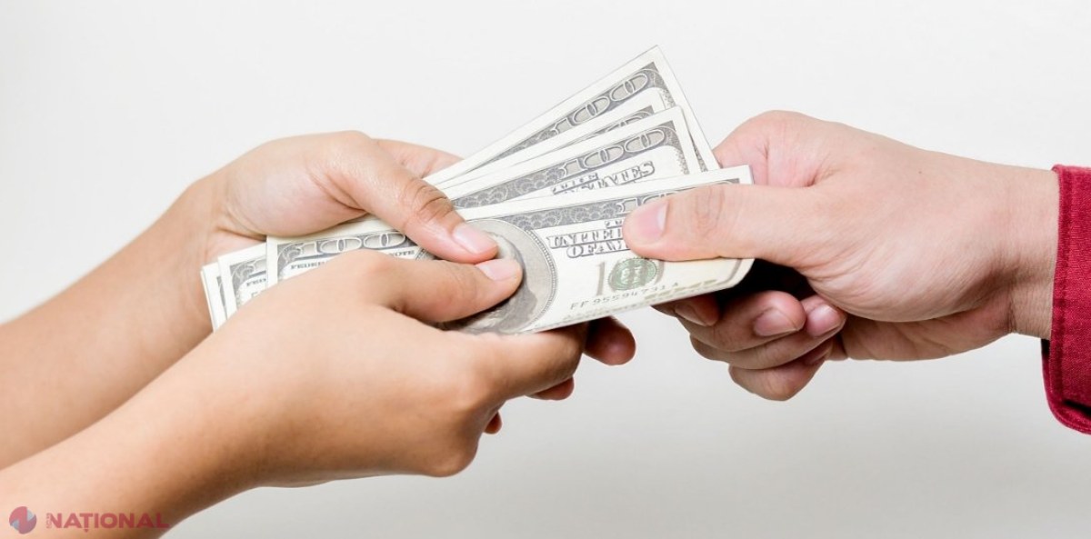 O chișinăueancă, aflată la muncă peste hotare, TRASĂ pe SFOARĂ: A transferat 4 000 de euro în R. Moldova și a rămas fără bani