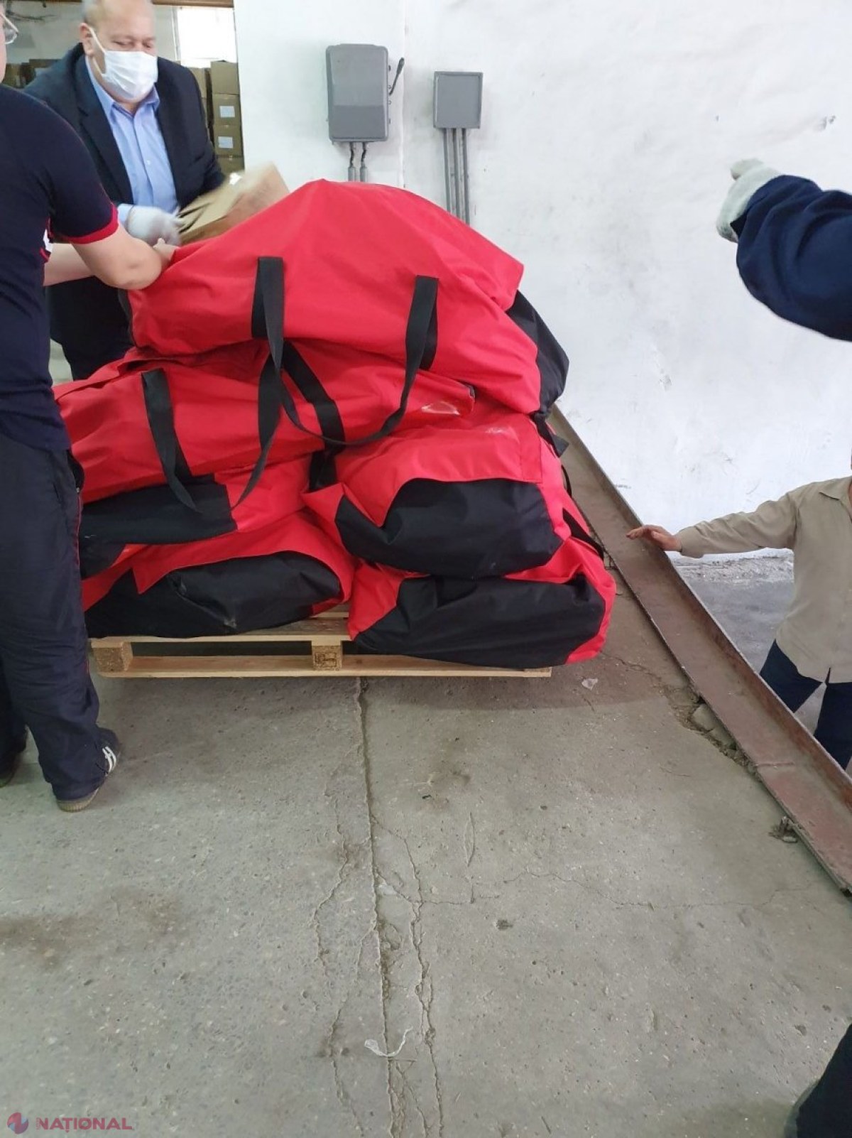 FOTO // Echipamentul și medicamentele donate de către România, DISTRIBUITE pe tot teritoriul R. Moldova: „Un ajutor foarte util, bine punctat și direcționat”