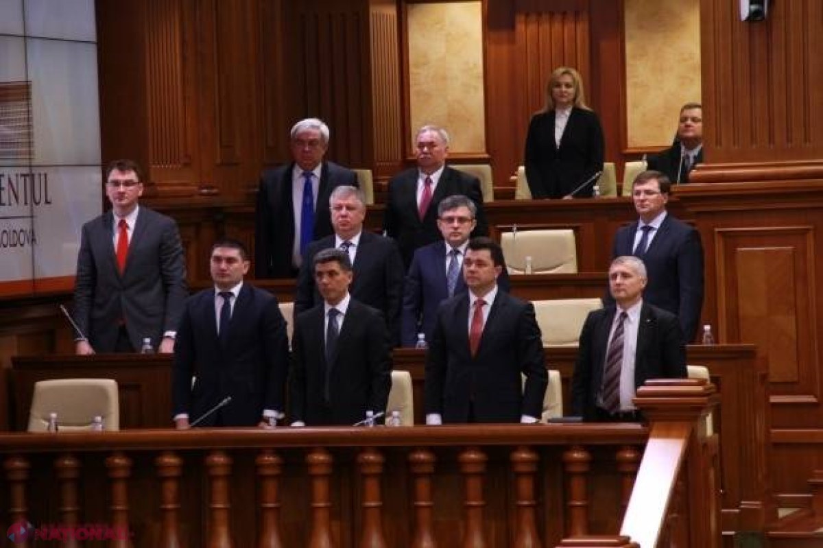 Oficiali ai Uniunii Europene SALUTĂ învestirea noului Guvern de la Chişinău 