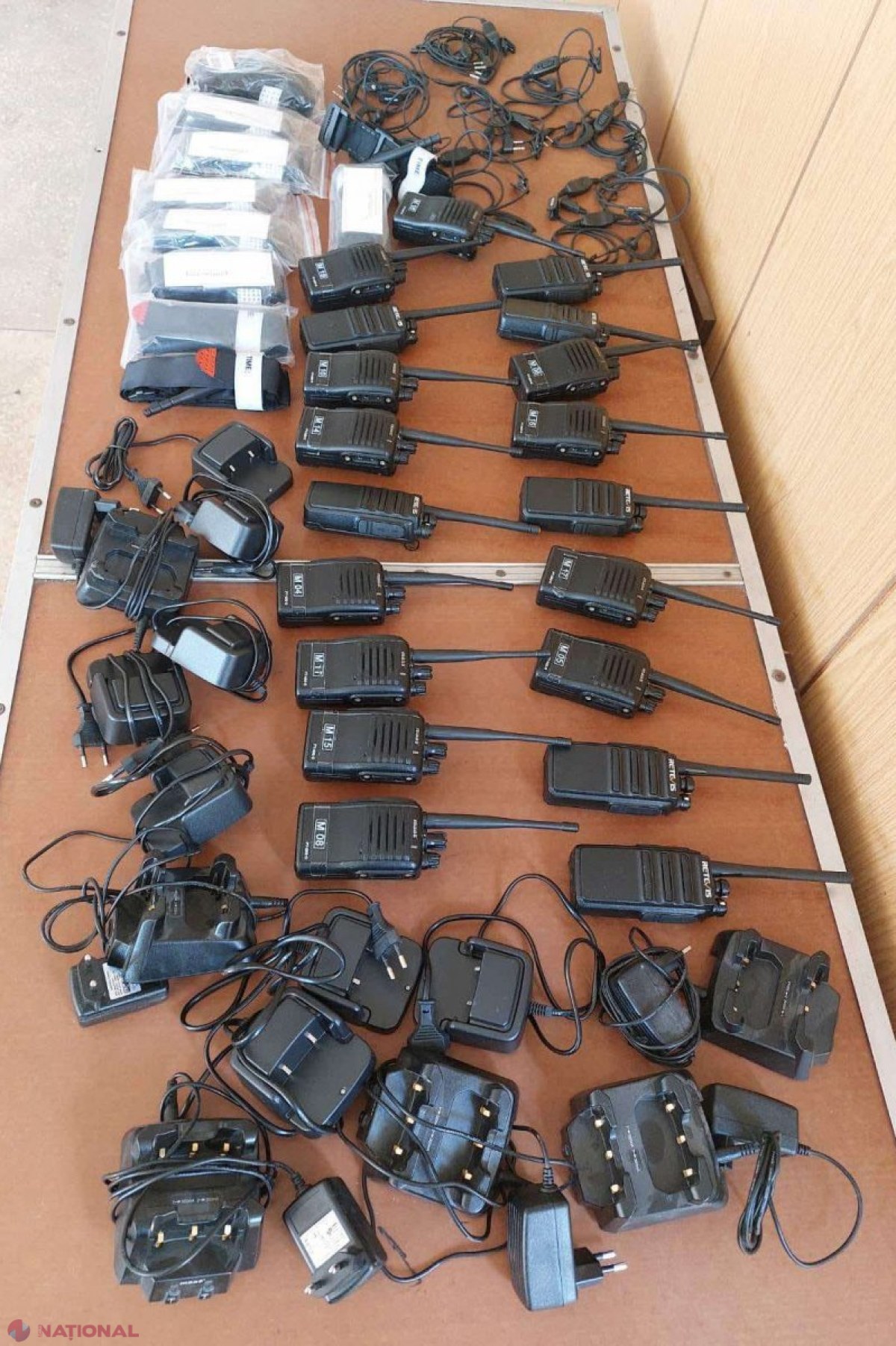 FOTO // Tentativă de a introduce fraudulos în R. Moldova mai multe DRONE și stații radio